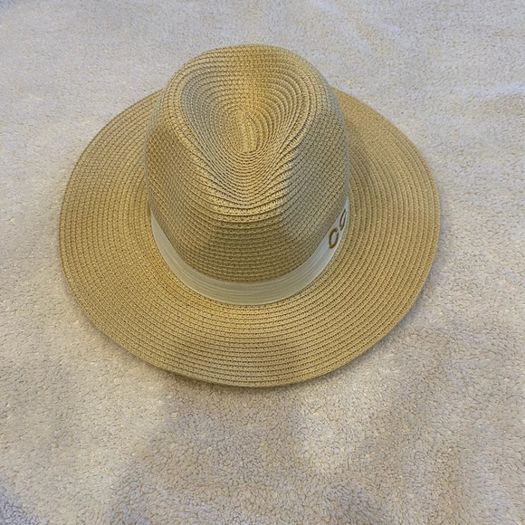 Custom straw hat for vacation - Picture 5 of 7